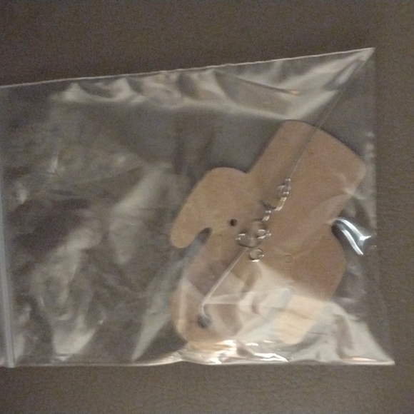 Size medium women's Rue 21 tank top with two tone front back design - Picture 9 of 9